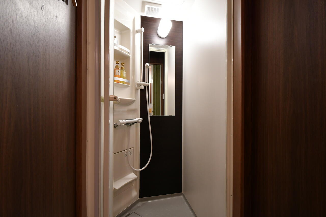 Shared Shower Room