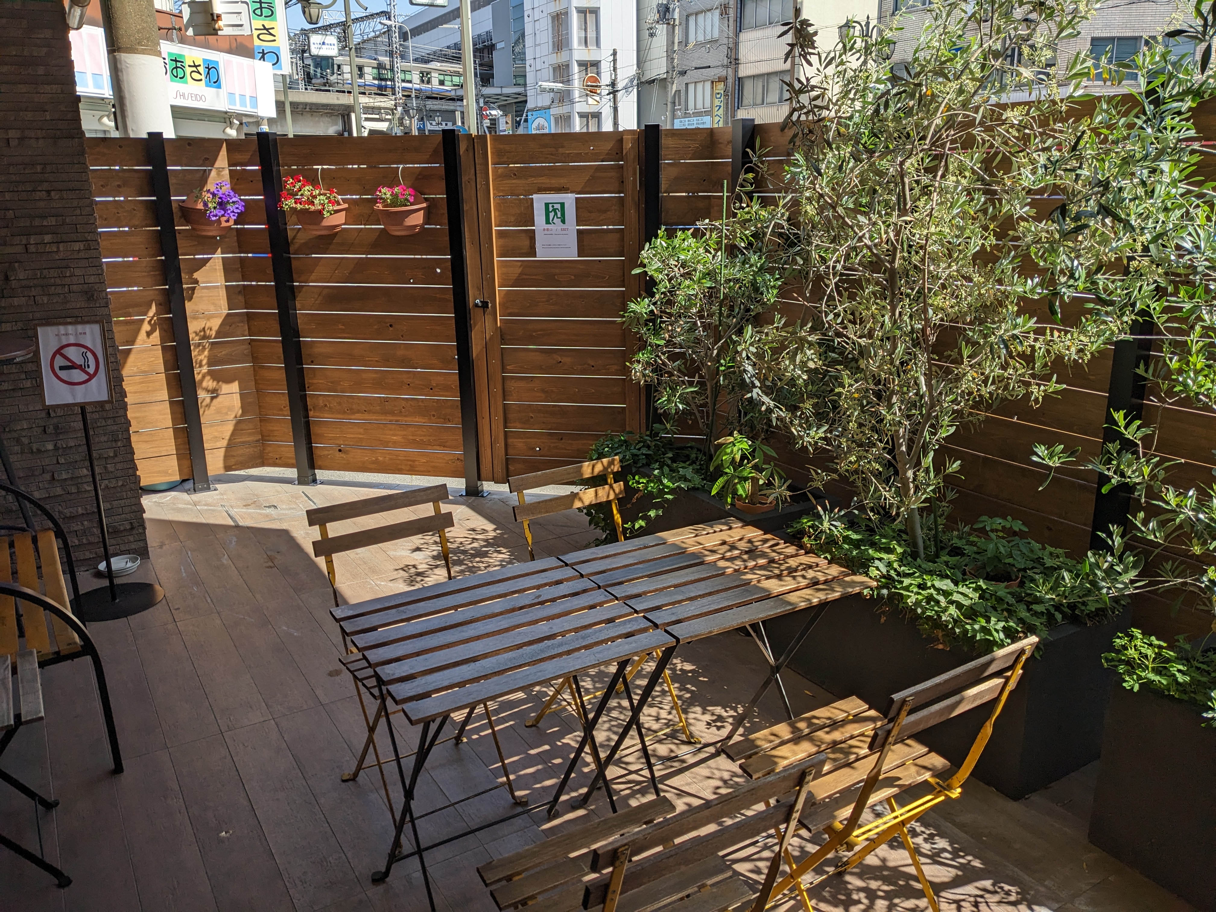 1F Terrace
